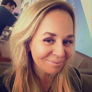 Meet your Posher, Mia